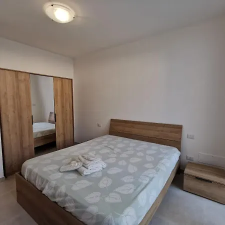 Apartament Eraclito 1 *
